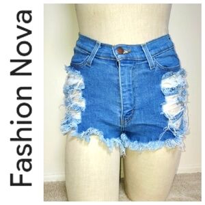 Fashion Nova EUC Shorts